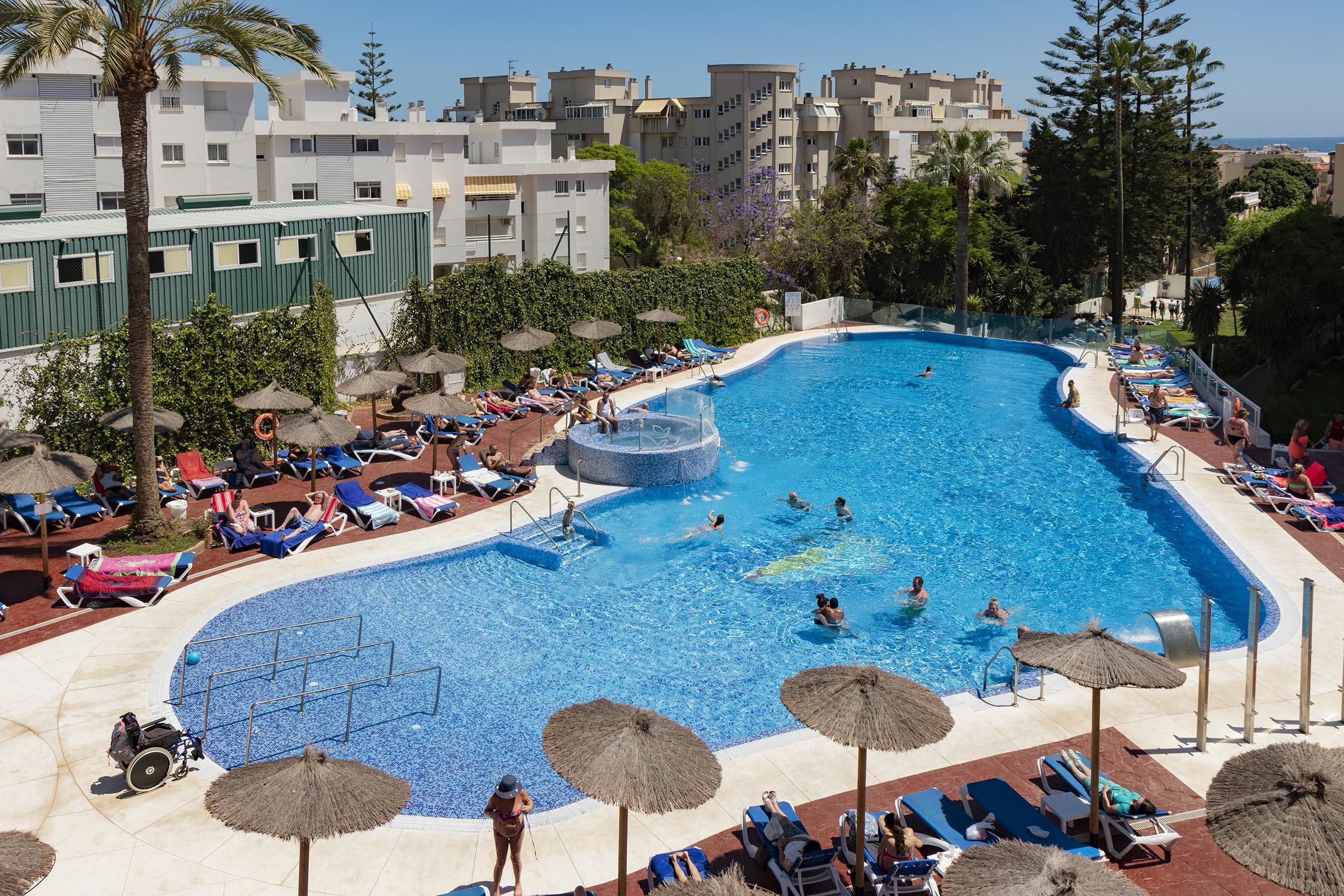 Hotel Palia Las Palomas Torremolinos Exterior photo